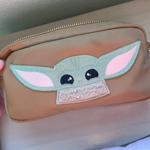 Gently used grogu Stoney clover pouch 💚